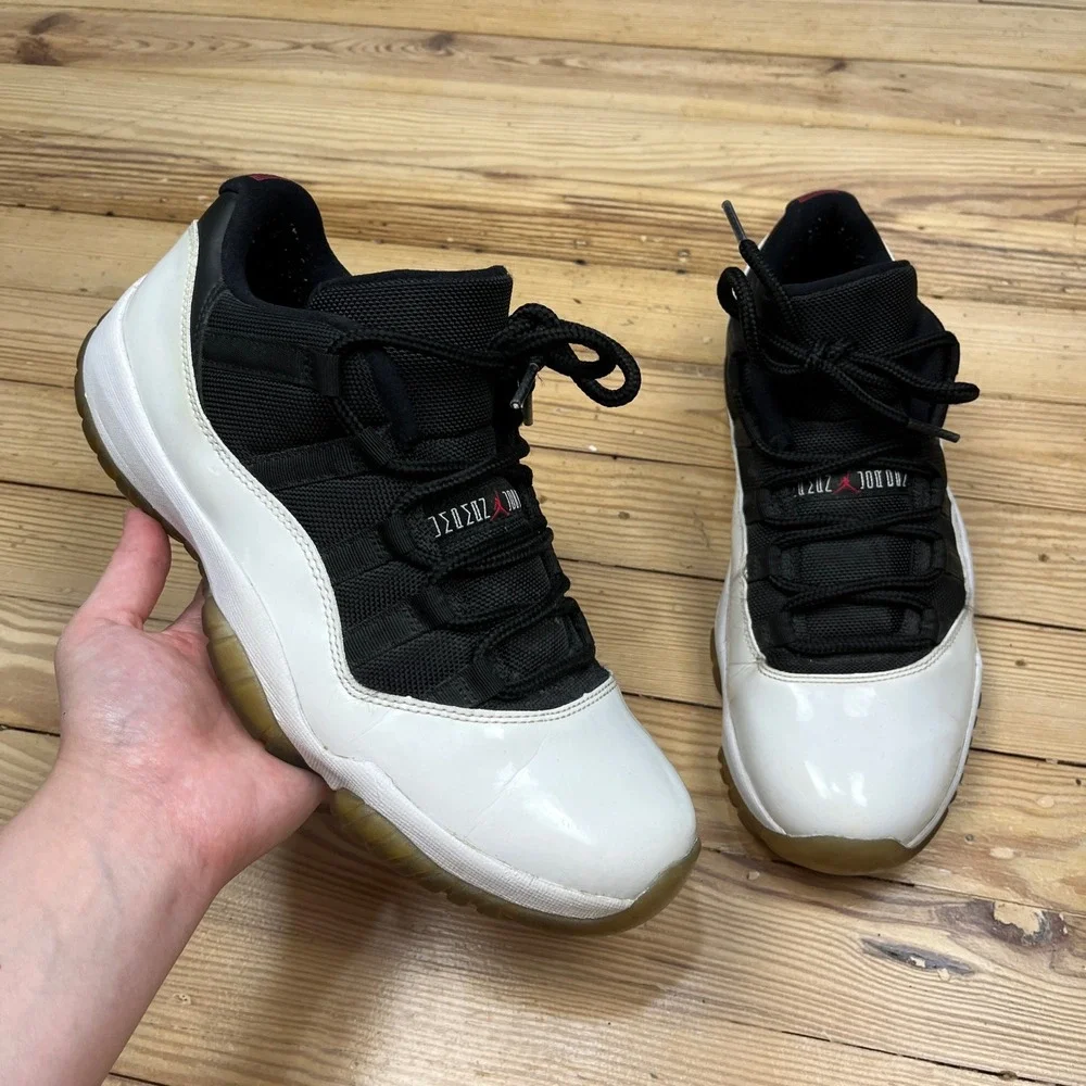 Jordan 11 Retro Low Tuxedo Black White Red 528895-110 Mens Size 9.5 Sneakers